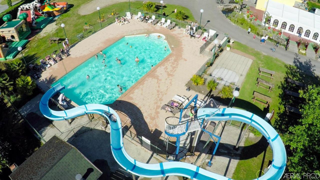 Camping La Haie Penee **** Saint-Quentin-en-Tourmont Exterior foto
