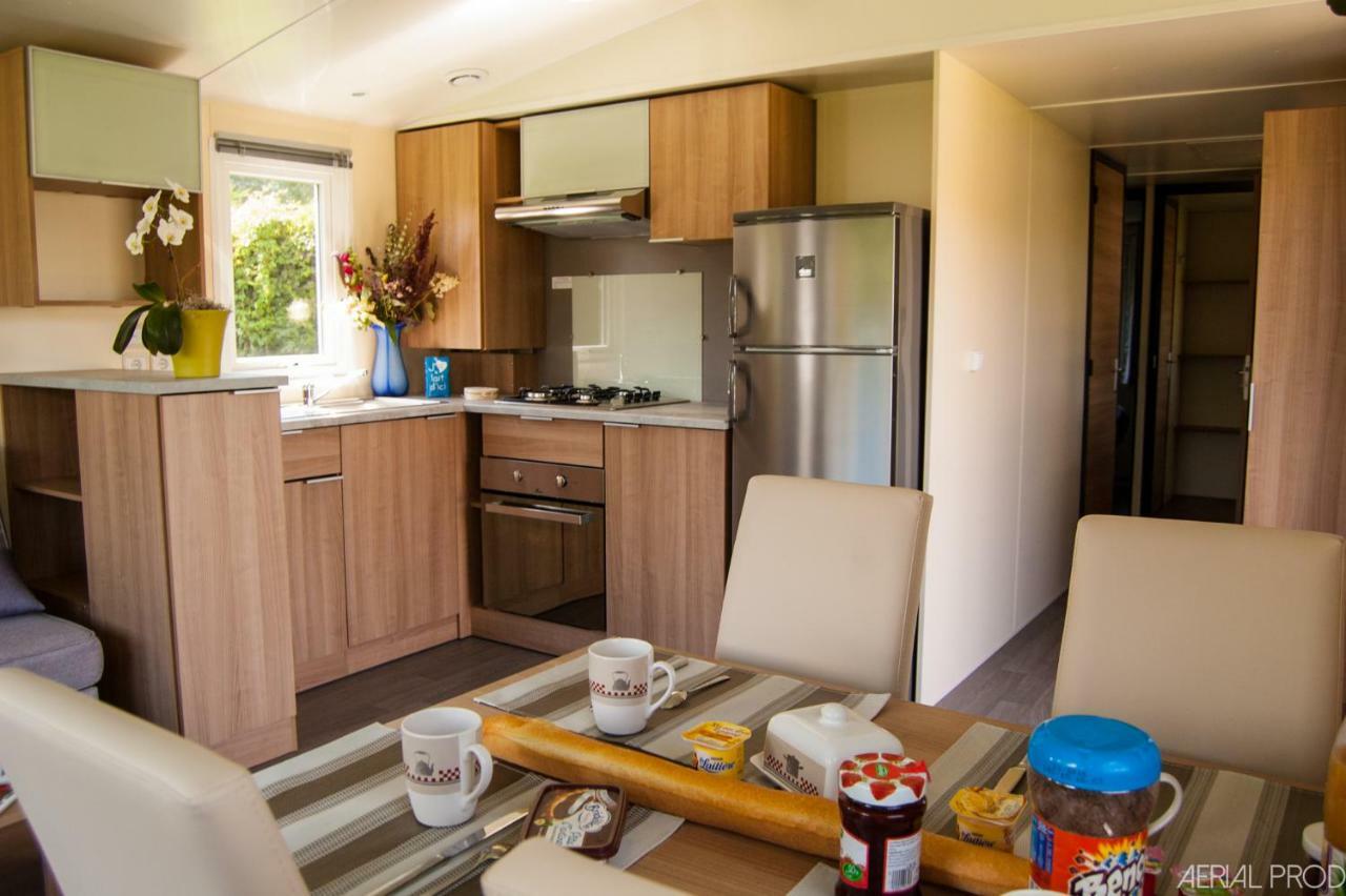Camping La Haie Penee **** Saint-Quentin-en-Tourmont Exterior foto